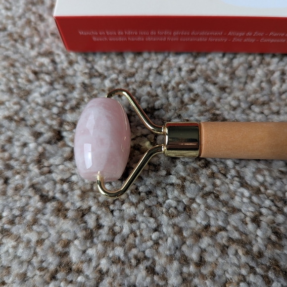 Erborian Quartz Facial Roller NWT - Picture 3 of 3